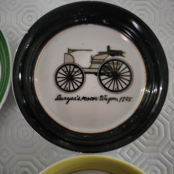 Classic Automobile Coaster Set - 4pc - Picture 3 of 6